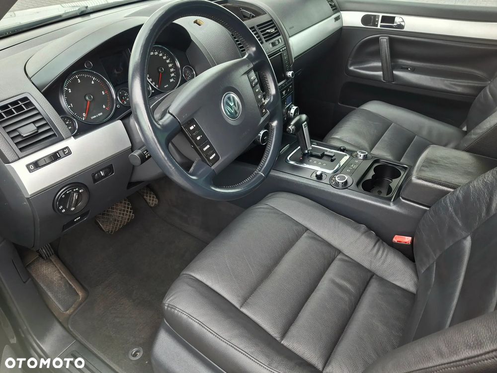 Volkswagen Touareg 2.5 R5 TDI Automatik - 24