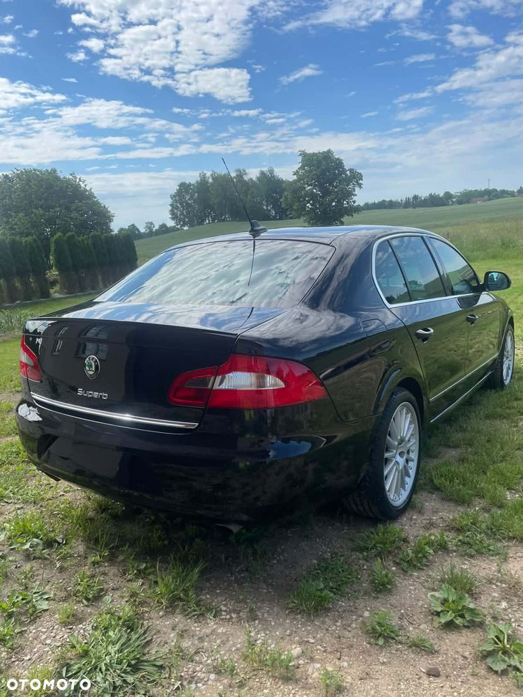 Skoda Superb 3.6 FSI 4x4 Platinum DSG - 2