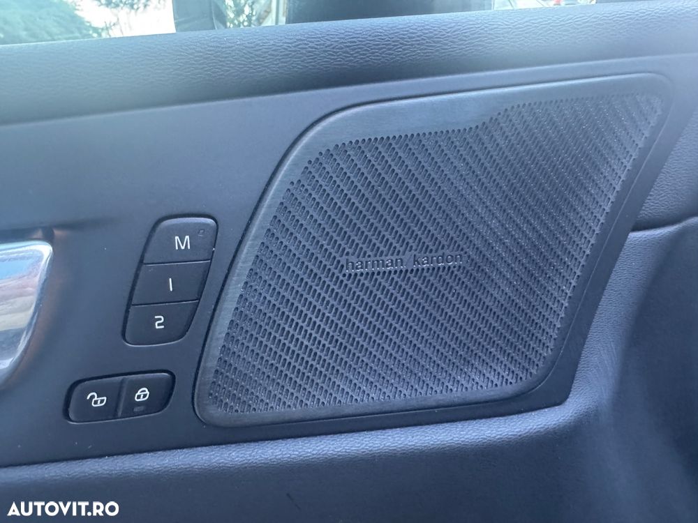 Volvo XC 60 D4 Geartronic RDesign - 24