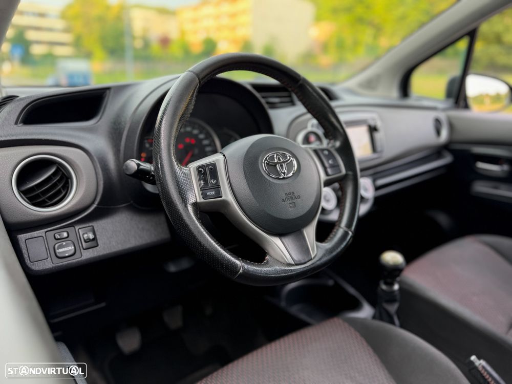 Toyota Yaris 1.4 D-4D - 5