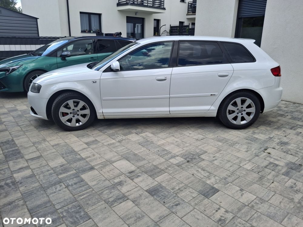 Audi A3 Sportback - 3