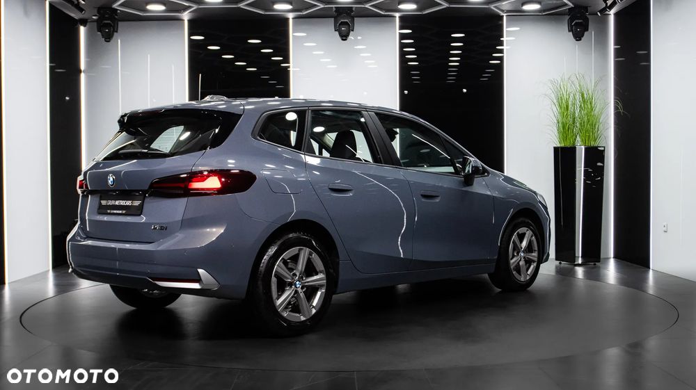 BMW Seria 2 218i - 6