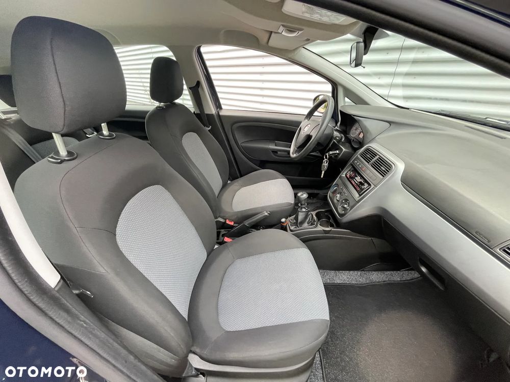 Fiat Punto 1.2 Young - 15