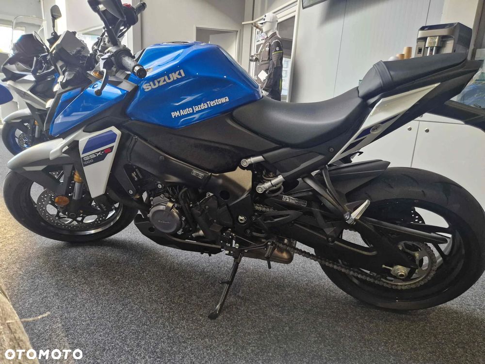 Suzuki GSX 1000 - 3