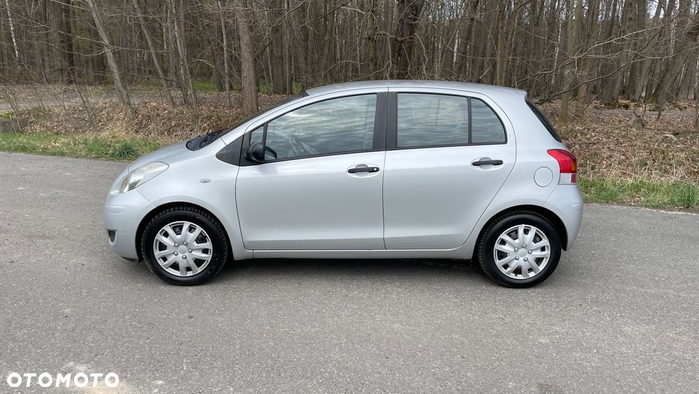 Toyota Yaris 1.33 Luna - 3