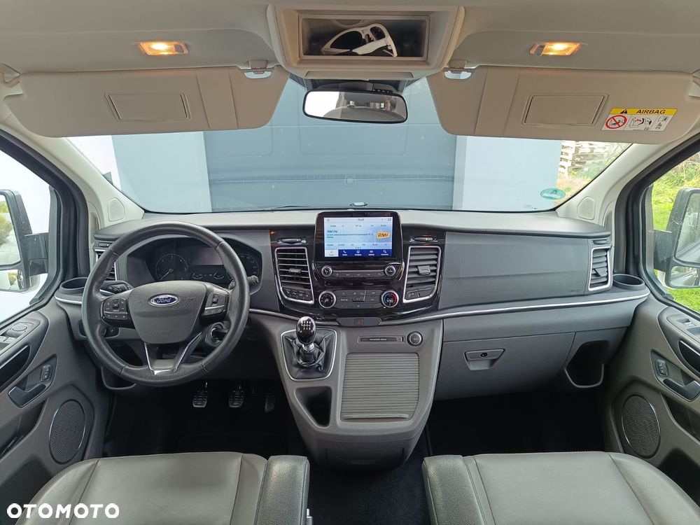 Ford Tourneo Custom 2019 photo 4