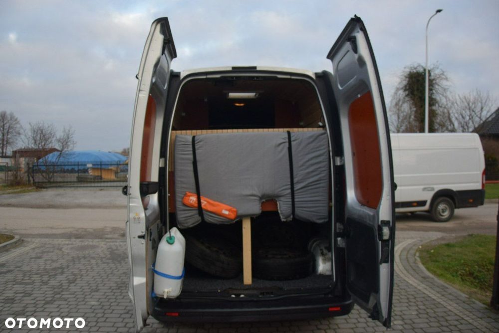 Renault Trafic - 19