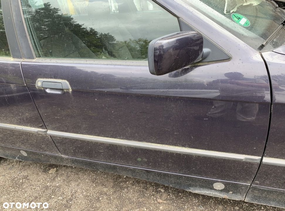 DRZWI PRZEDNIE PRAWE MADEIRAVIOLETT 302 BMW E36 - 1