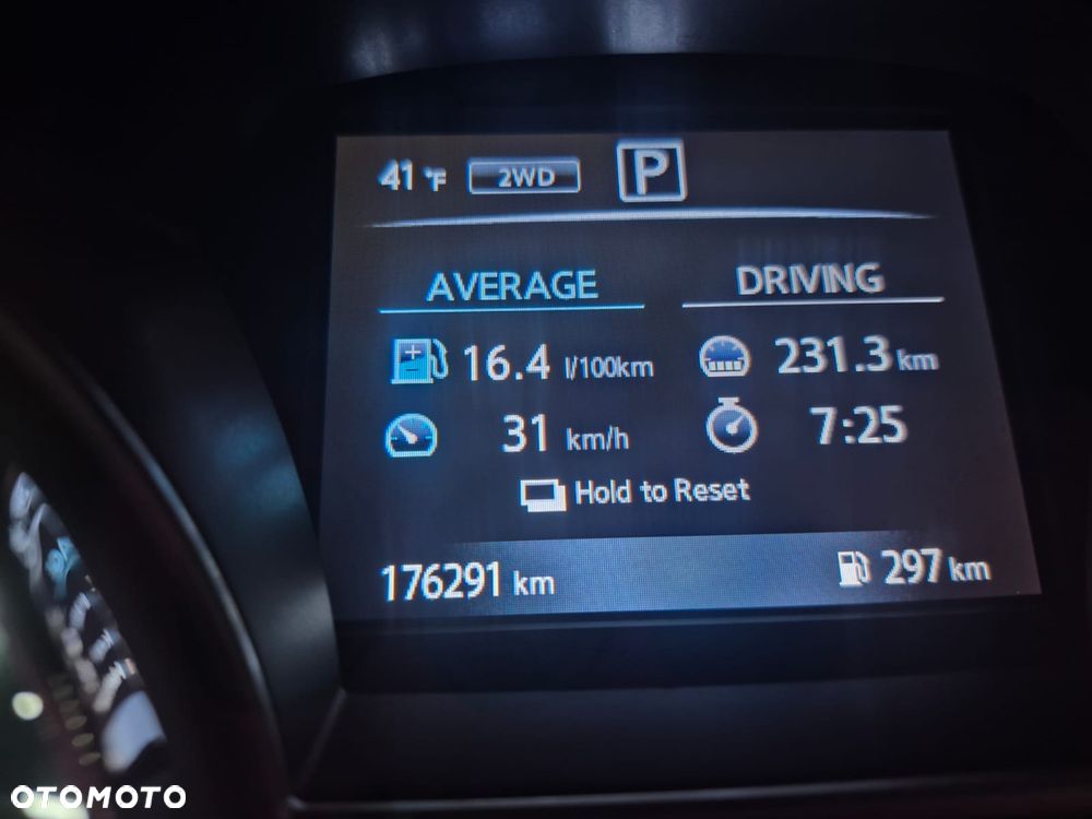 Nissan Pathfinder - 26