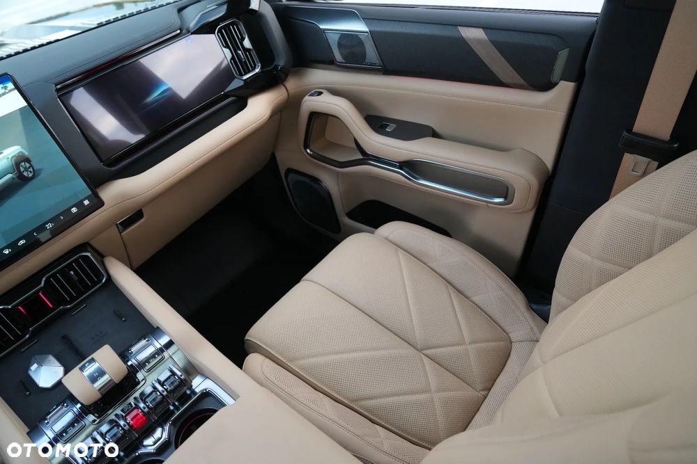 BYD Leopard 8 - 14