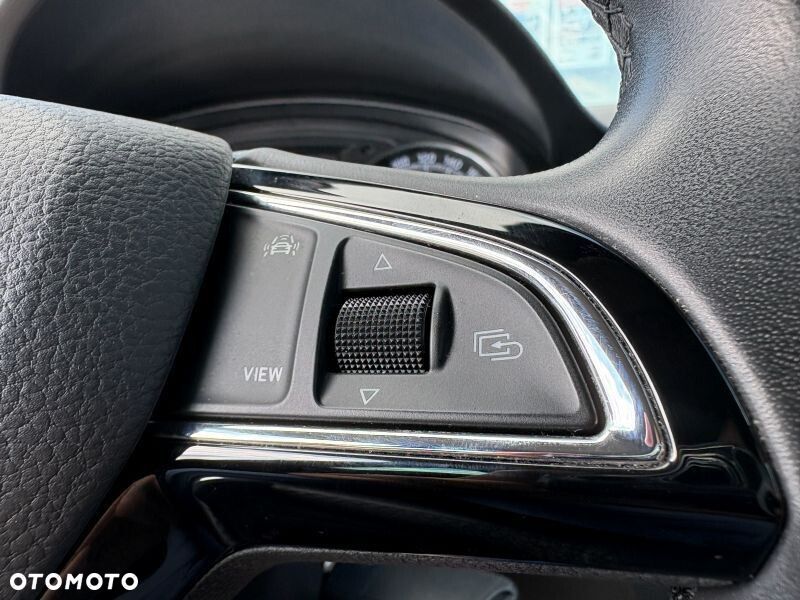 Skoda RAPID 1.0 TSI Style DSG - 21