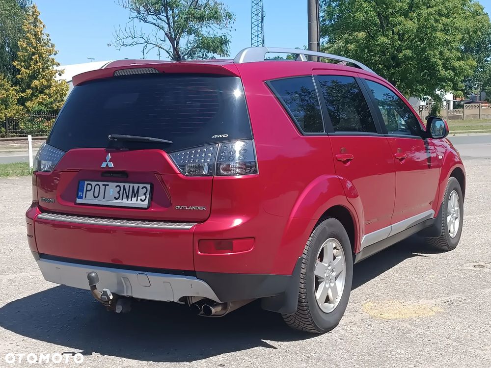 Mitsubishi Outlander 2.0 DI-D 4WD Instyle - 9