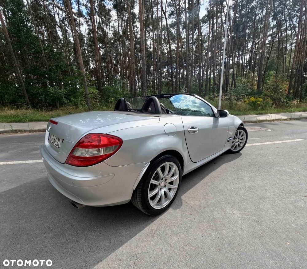 Mercedes-Benz SLK 350 7G-TRONIC - 22