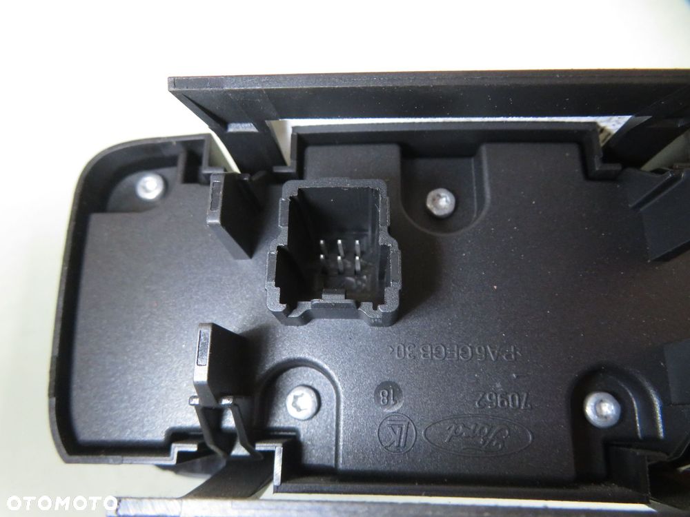 WŁĄCZNIK ŚWIATEŁ FORD MONDEO IV 6G9T13A024CF 04066445 - 2