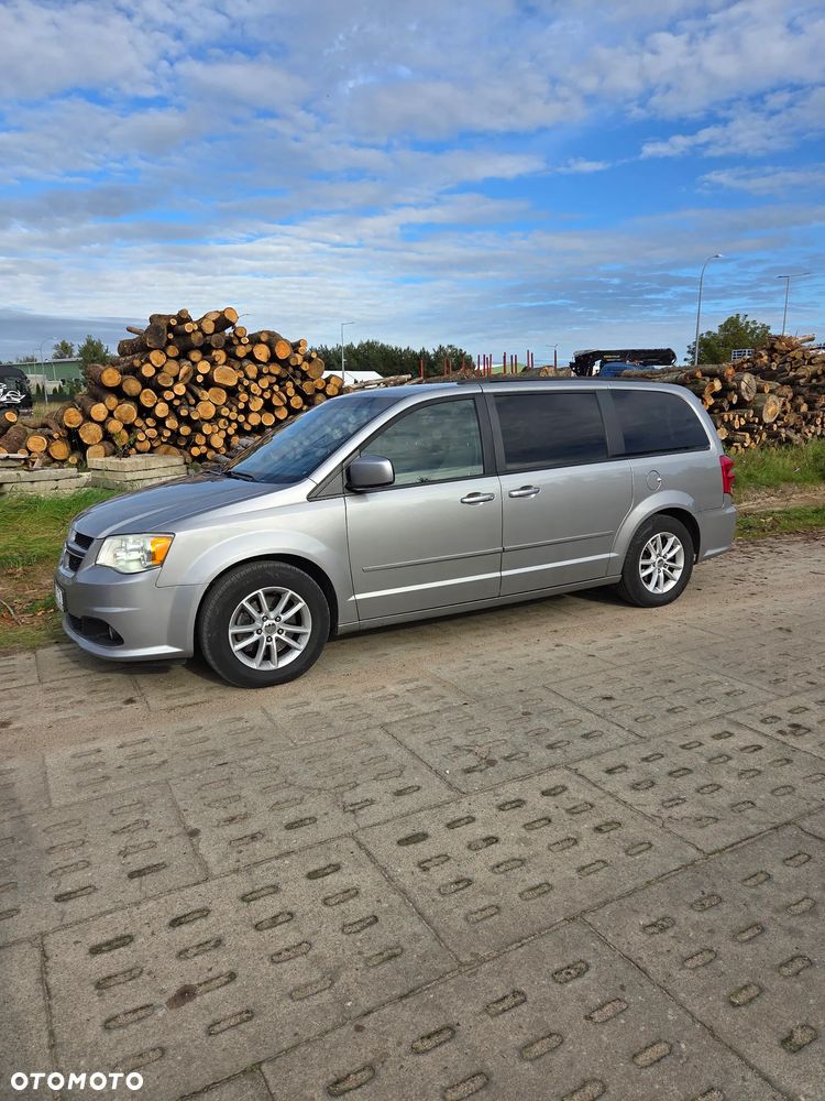 Dodge Grand Caravan - 4