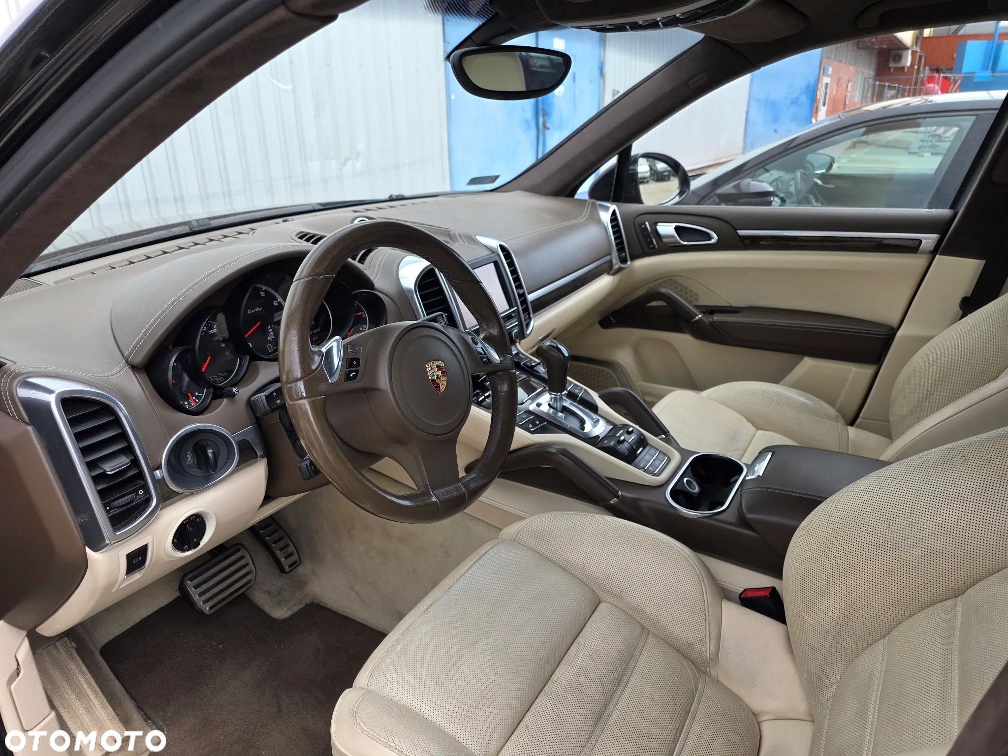 Porsche Cayenne Turbo - 4