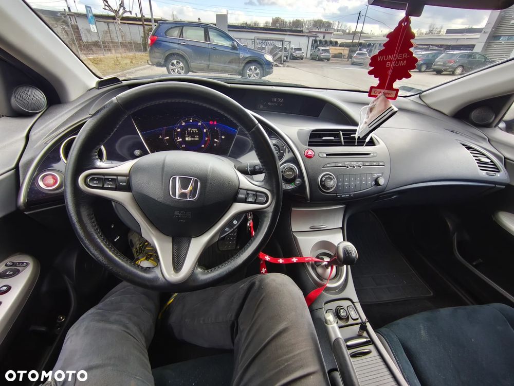 Honda Civic 1.8 Comfort - 24