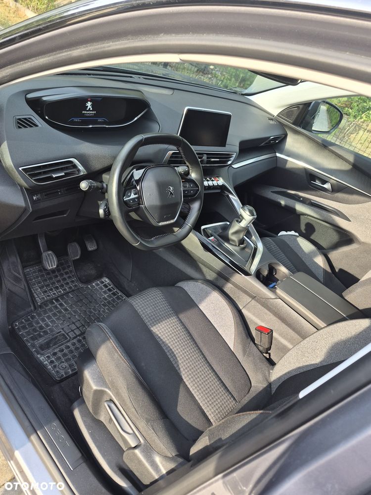 Peugeot 3008 - 6