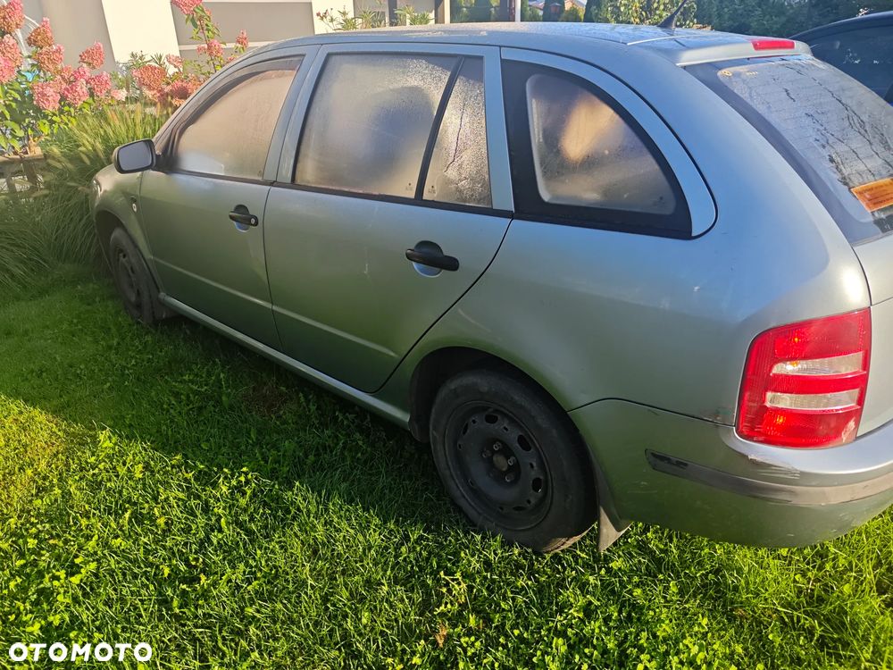 Skoda Fabia - 4