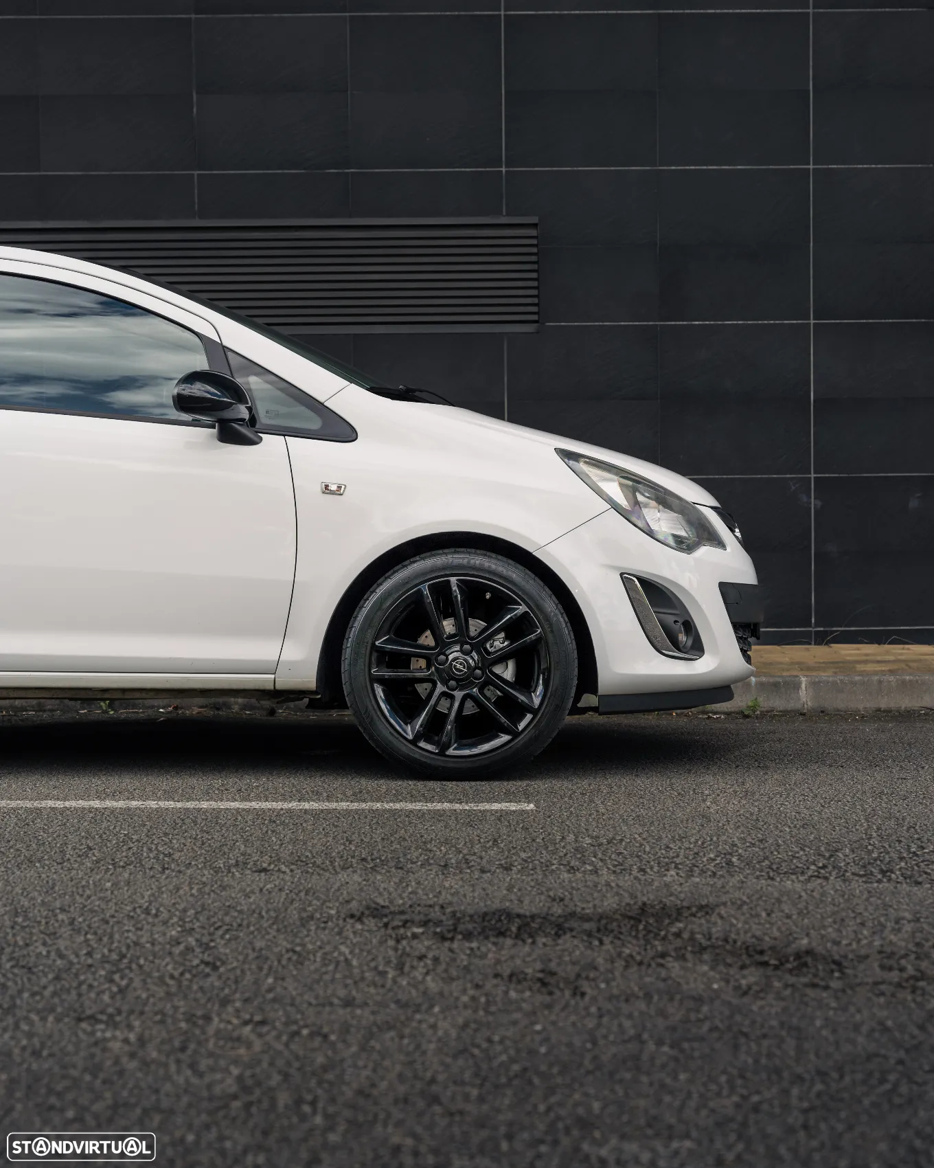 Opel Corsa 1.4 Black Edition - 33