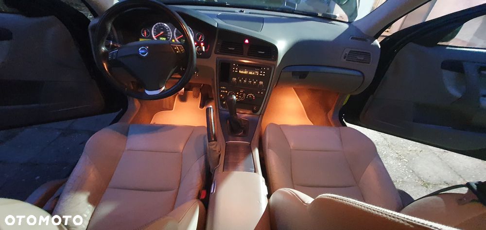 Volvo S60 2.4D5 Momentum - 20