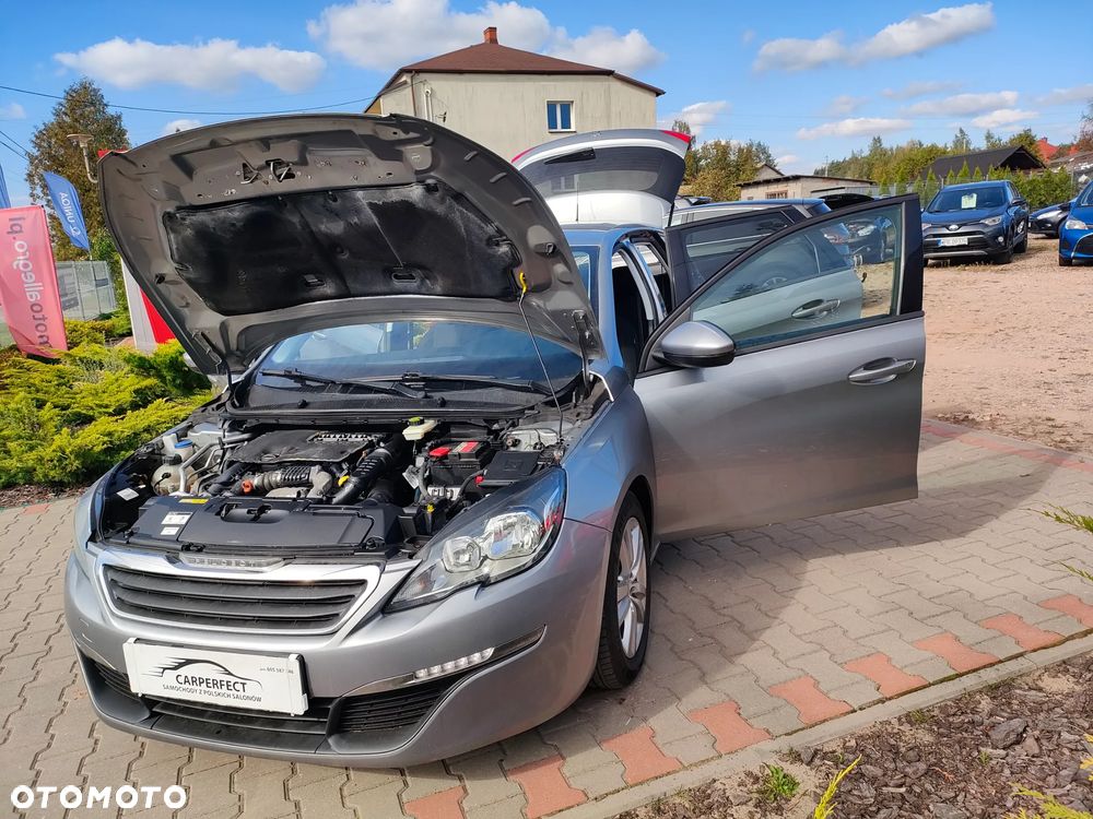 Peugeot 308 1.6 BlueHDi Style S&S - 28