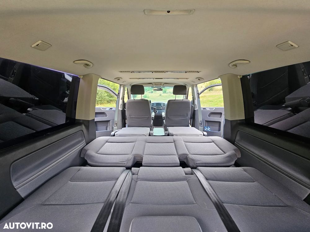 Volkswagen Multivan - 2