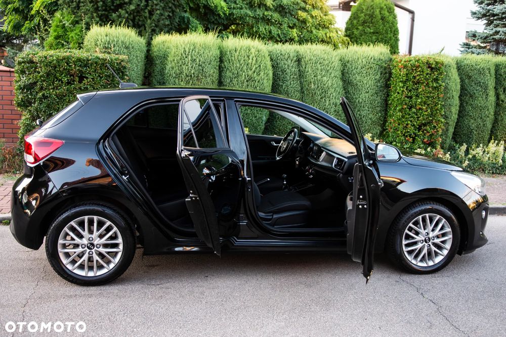 Kia Rio 1.2 Business Line Plus - 8