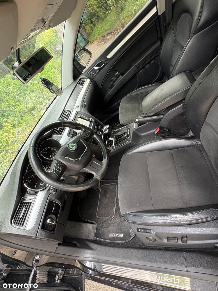 Skoda Superb 2.0 TDI Comfort DSG - 6