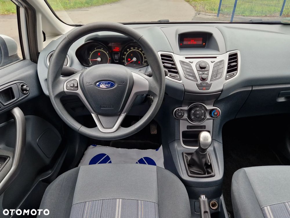 Ford Fiesta 1.4 Champions Edition - 20