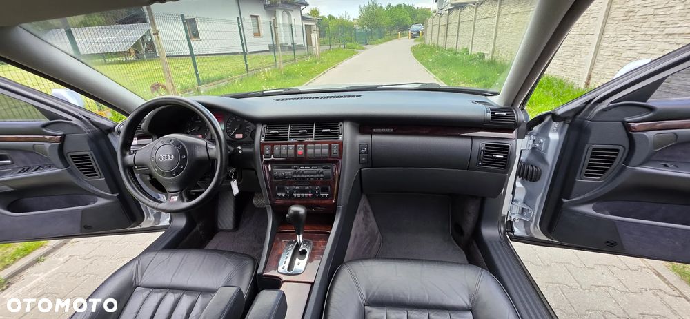 Audi A8 - 13