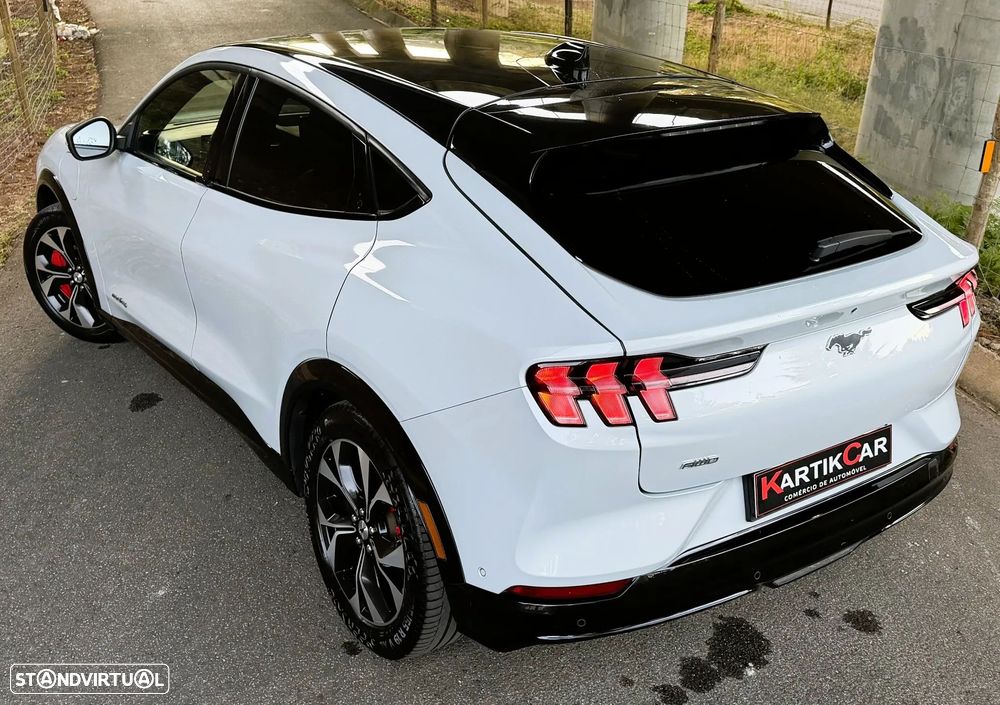 Ford Mustang Mach-E Standard AWD - 11