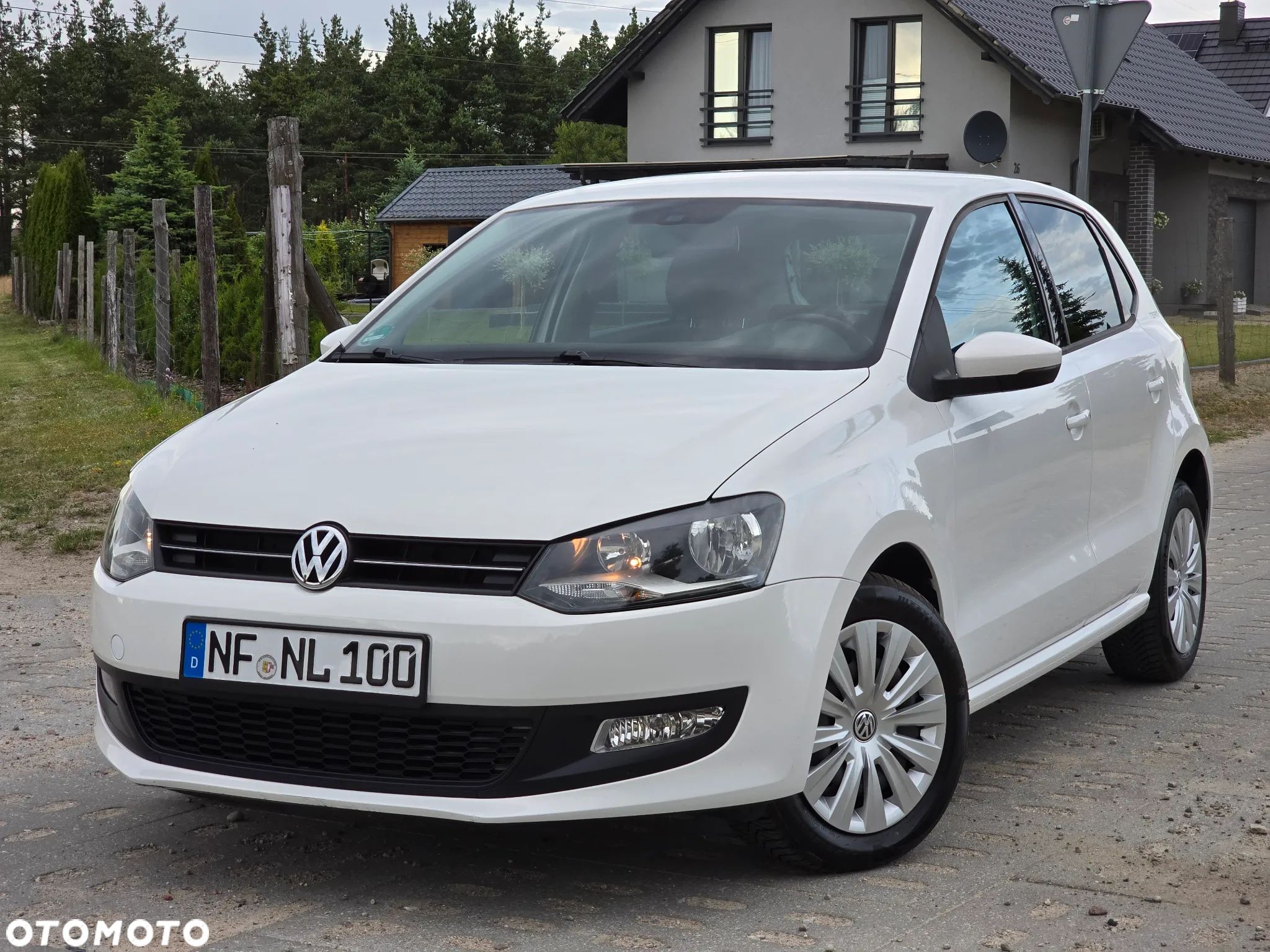 Volkswagen Polo 1.4 DSG Team - 1