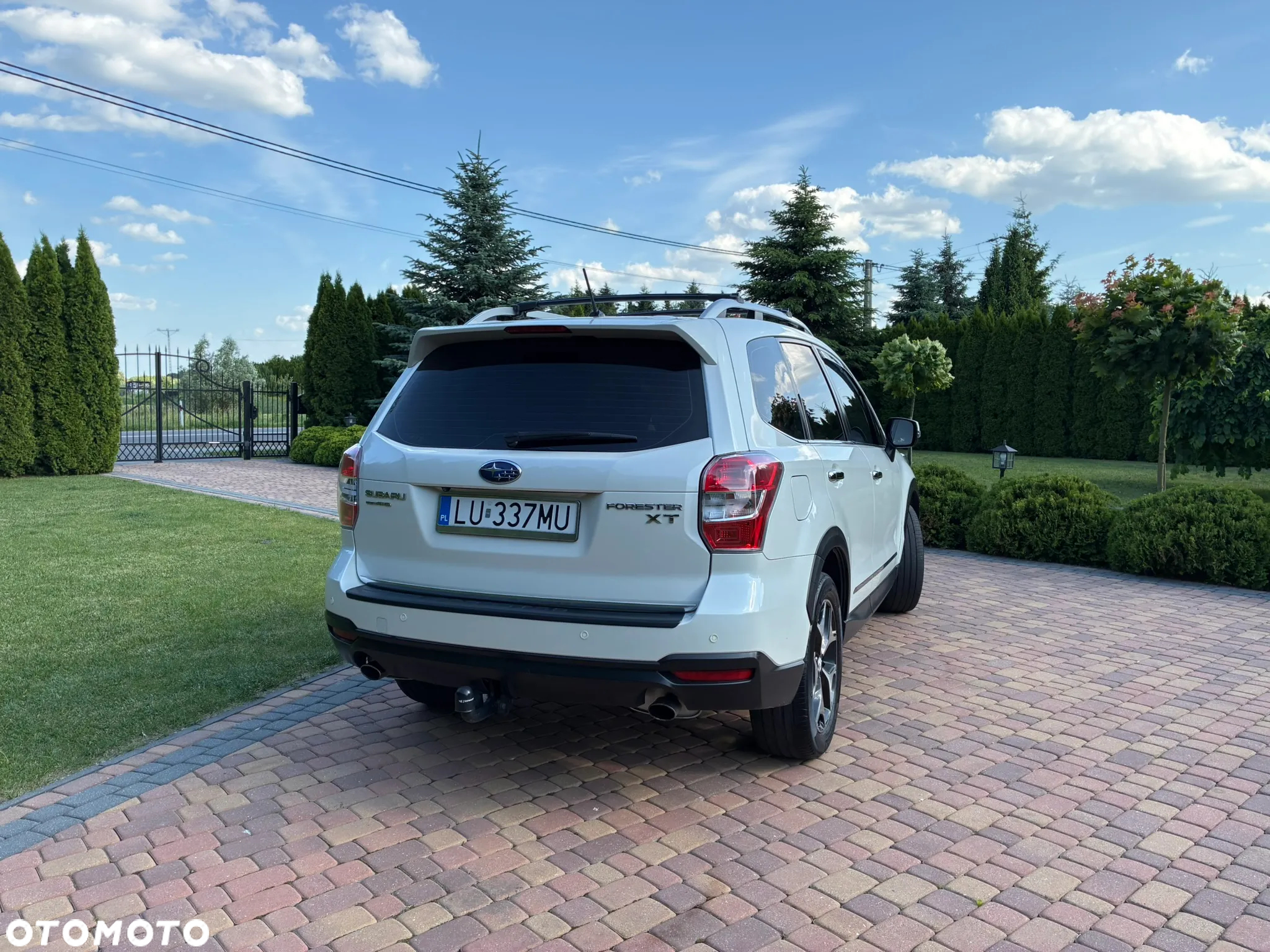 Subaru Forester 2.0XT Platinum Lineartronic - 4