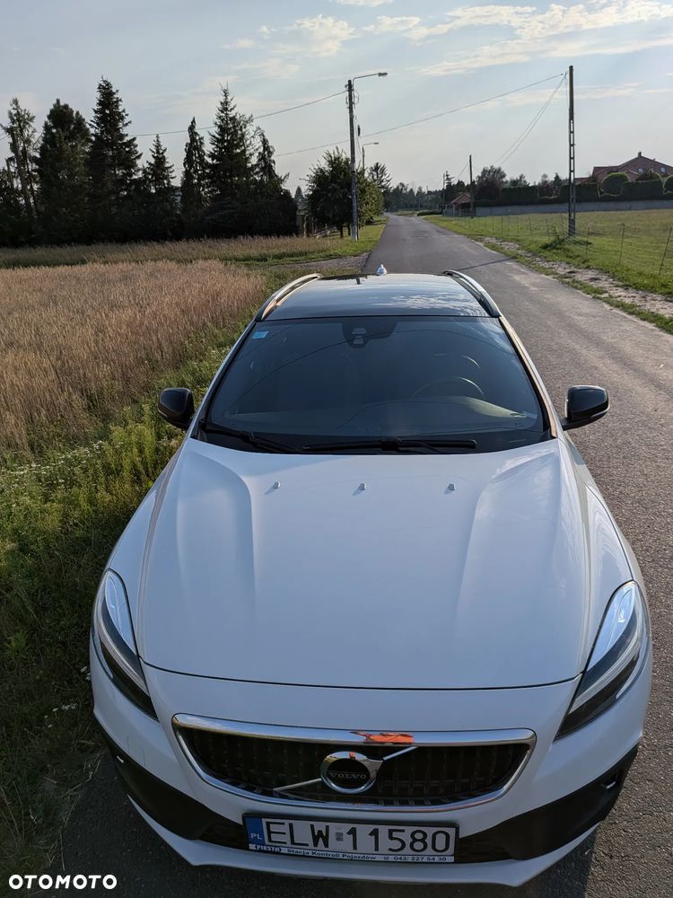Volvo V40 Cross Country - 6