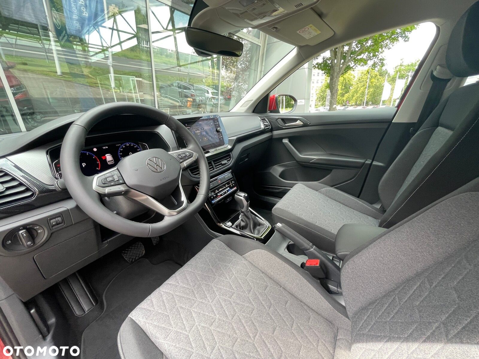 Volkswagen T-Cross 1.0 TSI Life Plus DSG - 12