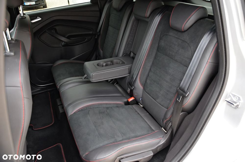 Ford Kuga - 9