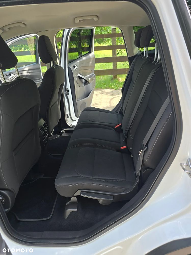 Ford Kuga 2.0 TDCi 4x4 Titanium - 24