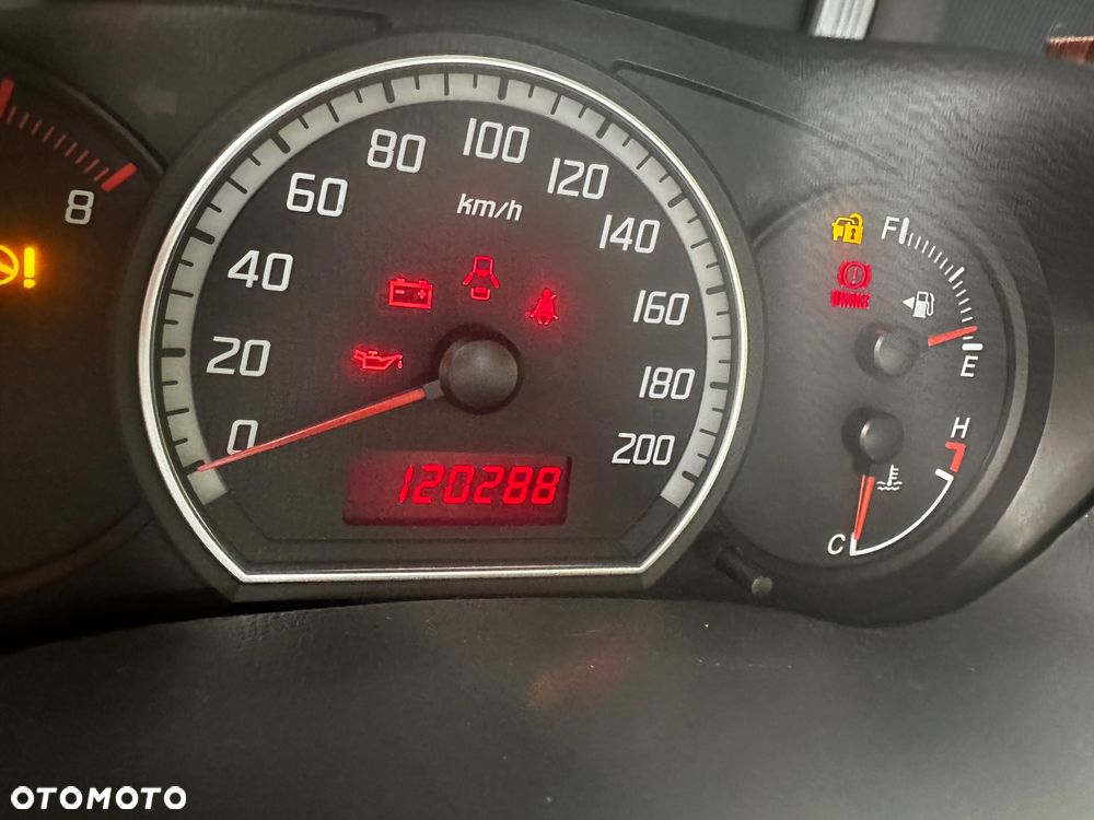 Suzuki Swift - 7