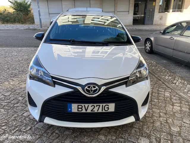 Toyota Yaris 1.0 VVT-i Comfort+P.Style - 2