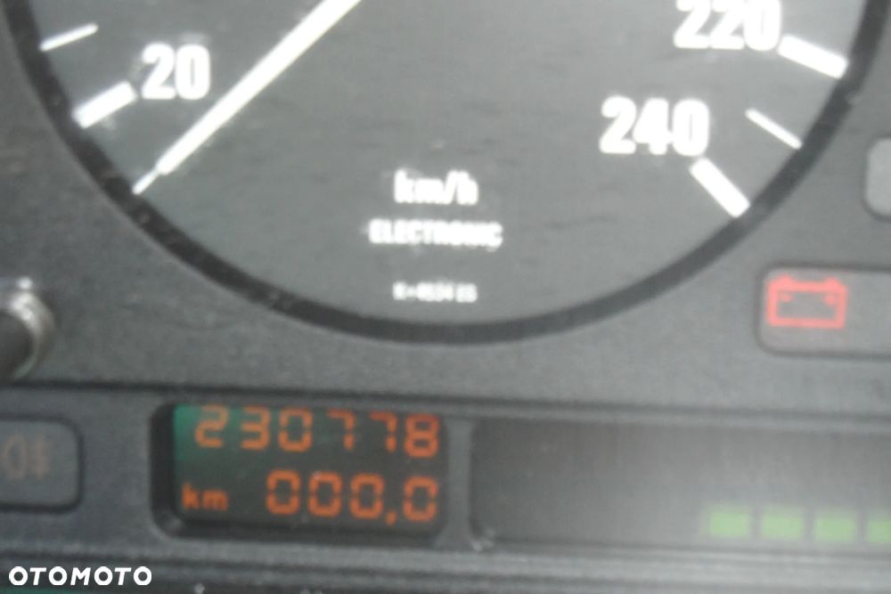 BMW Seria 5 525i - 5