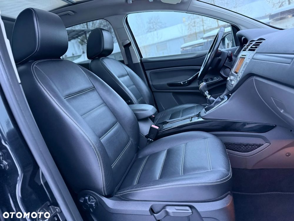 Ford Kuga 2.0 TDCi 4x4 Titanium - 23