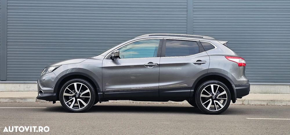Nissan Qashqai 1.6 DCI Xtronic TEKNA - 31