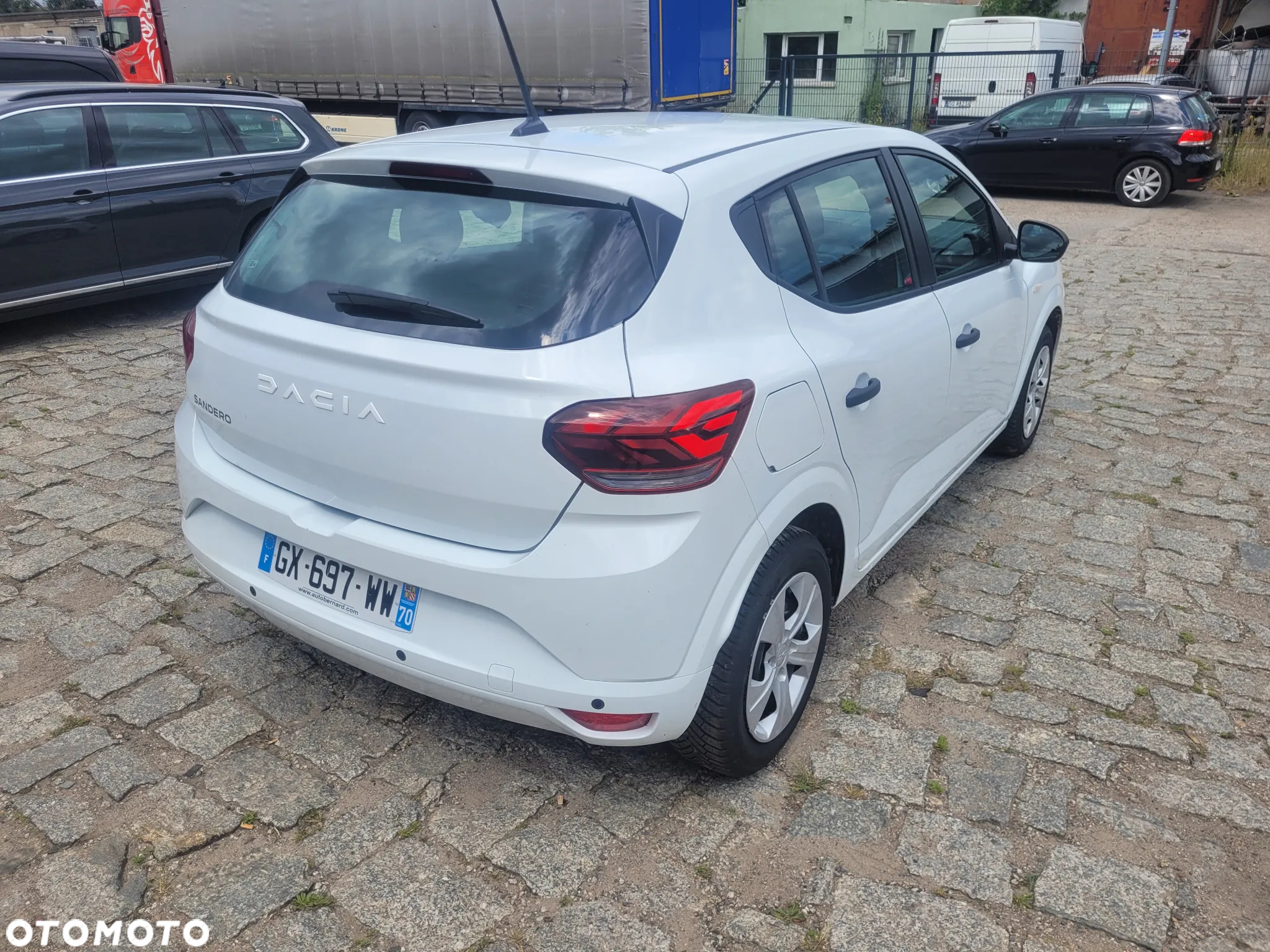 Dacia Sandero - 6