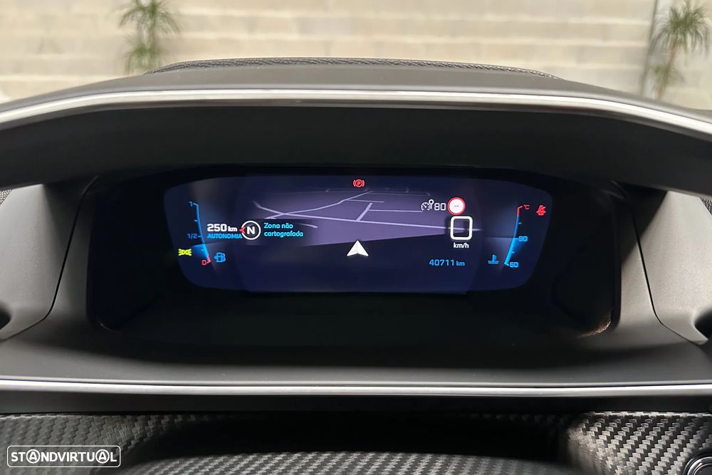 Peugeot 208 1.2 PureTech Allure - 45