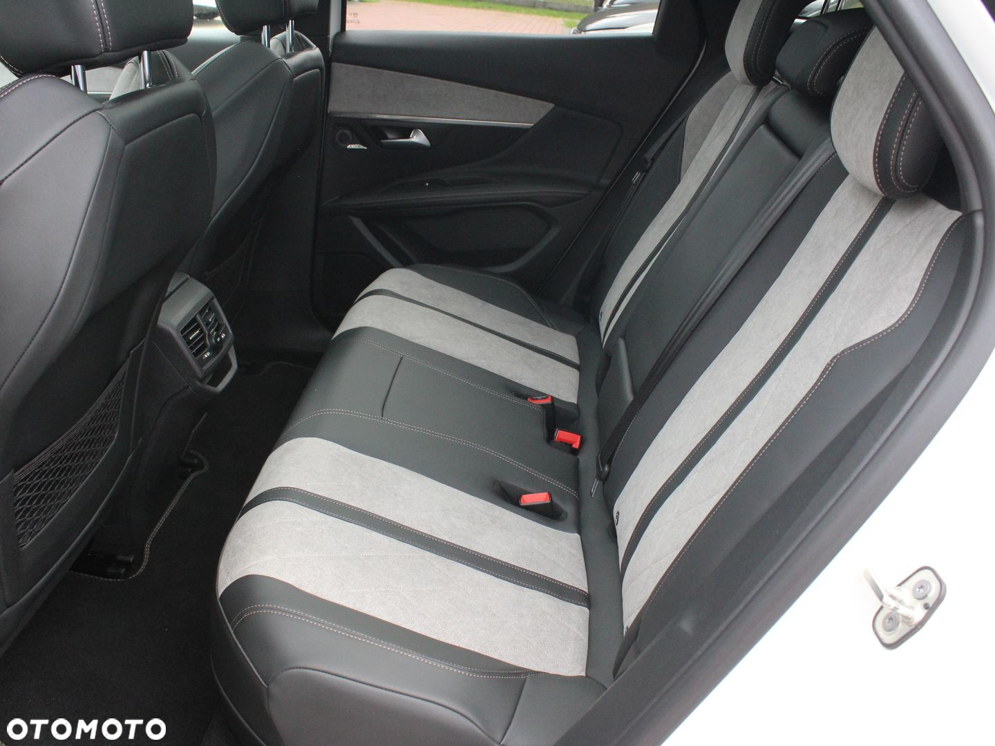 Peugeot 3008 - 16