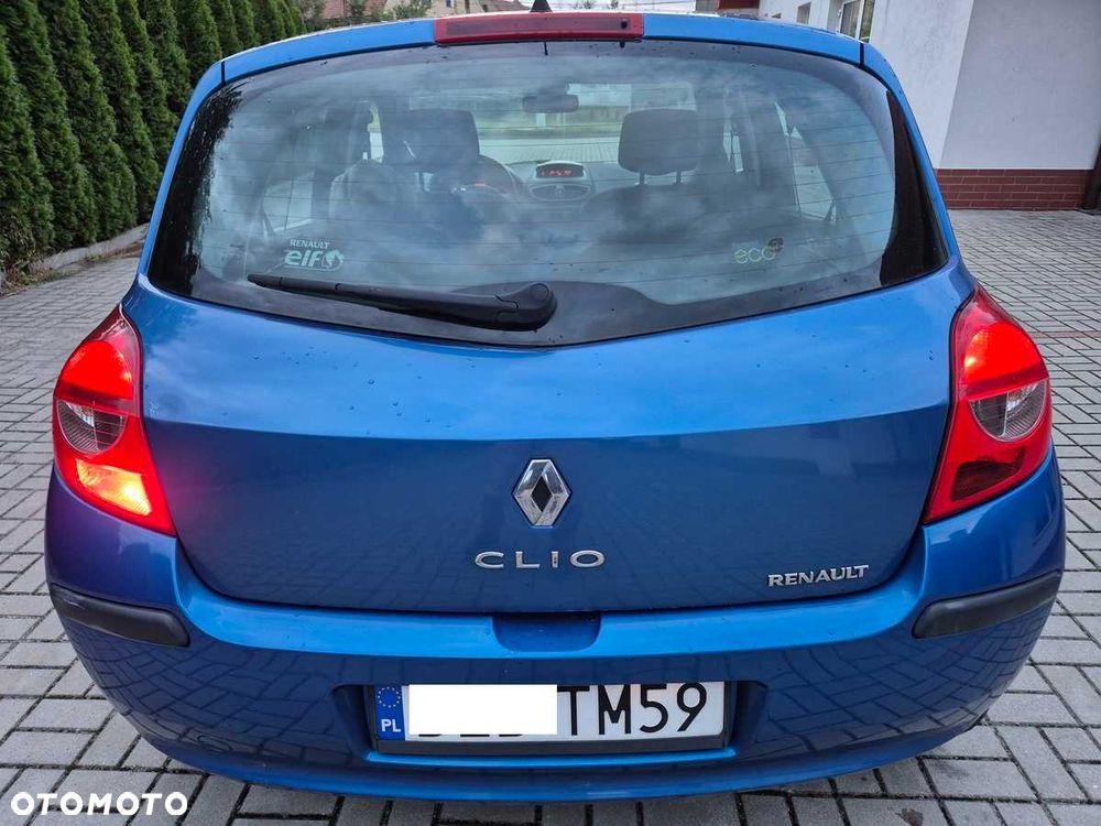 Renault Clio - 6