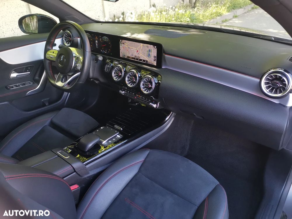 Mercedes-Benz A 180 7G-DCT AMG Line Advanced Plus - 4
