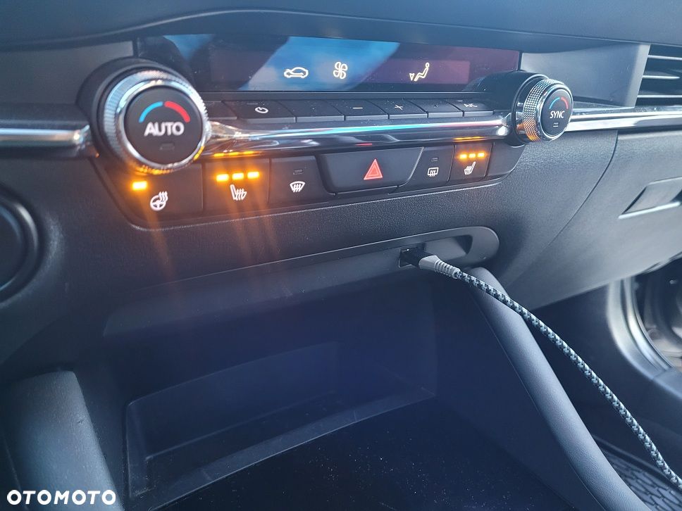 Mazda 3 2.0 mHEV Kanjo - 33