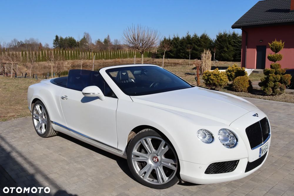 Bentley Continental GT V8 Convertible - 4